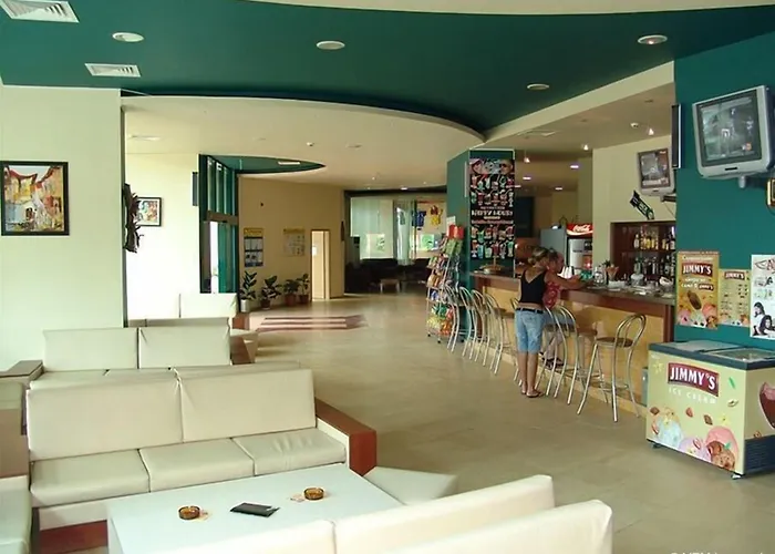 호텔 Mena Palace 써니비치