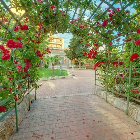 Mena Palace Hotell Slăntjev Brjag