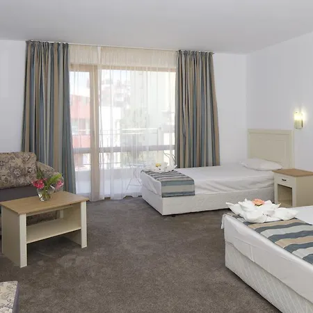 Hotel Mena Palace