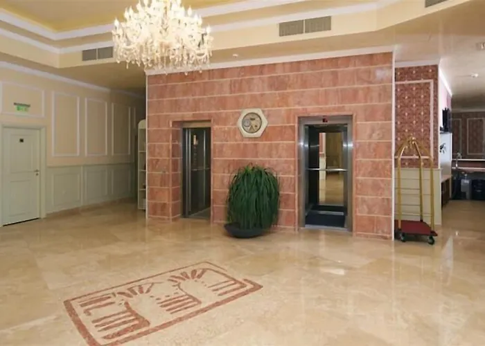 Szálloda Mena Palace